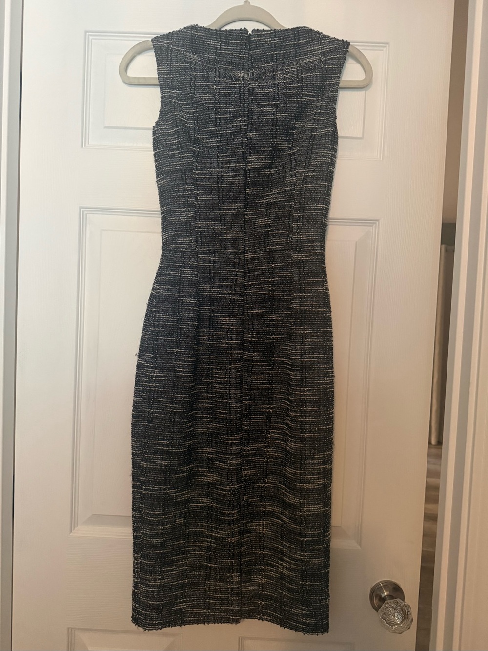 Dress the Population Gray Tweed Sleeveless Midi Sheath Dress Size XS NWT - Picture 3 of 5